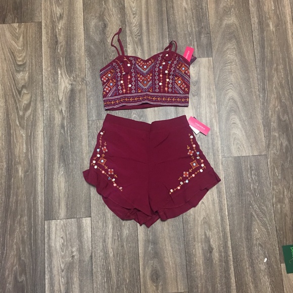 Two piece set - Picture 2 of 4